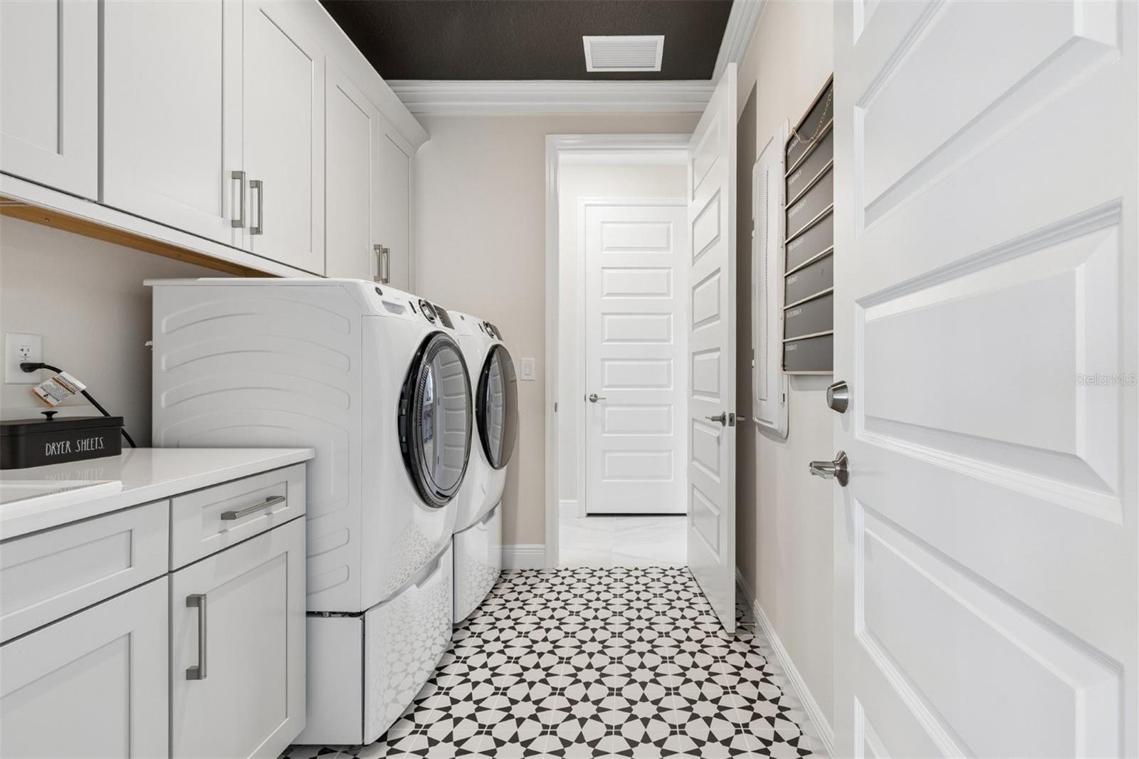 Image 41 of 59 For 9670 Crystal Isles Circle