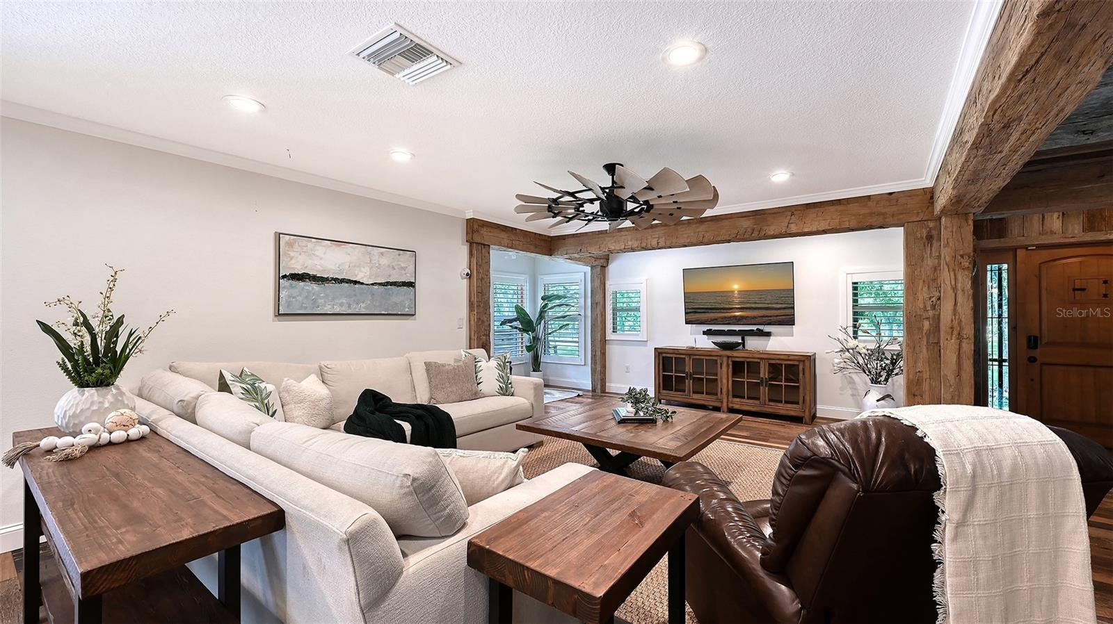 Image 12 of 93 For 6521 219th Street E