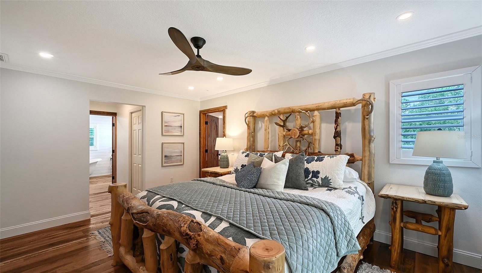 Image 40 of 93 For 6521 219th Street E