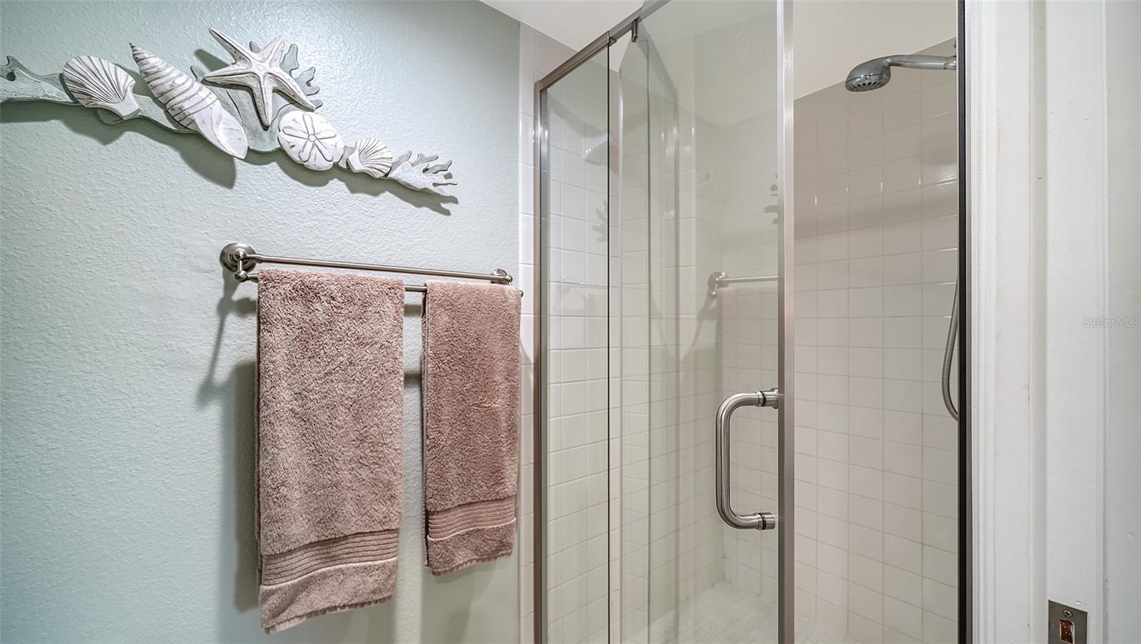 Image 19 of 49 For 9320 Clubside Circle 2106