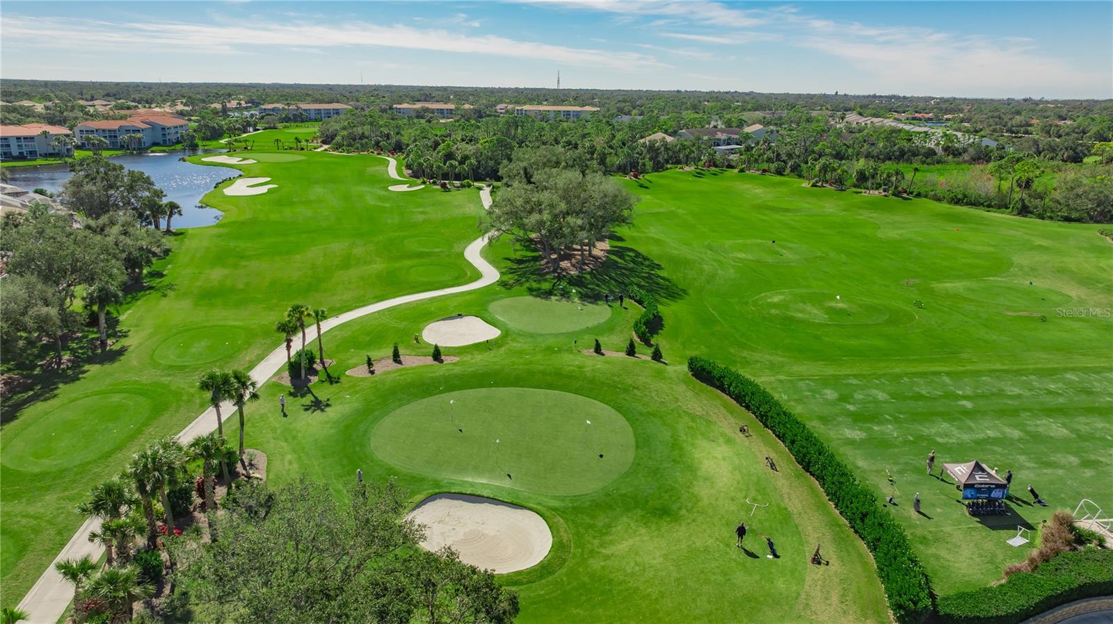 Image 32 of 49 For 9320 Clubside Circle 2106