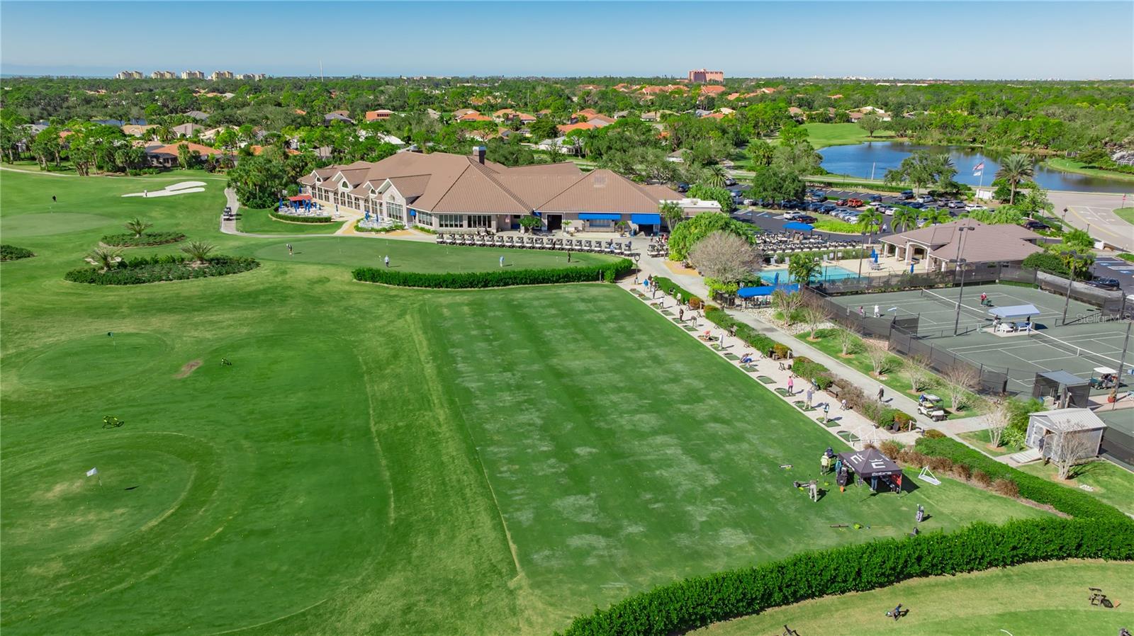 Image 33 of 49 For 9320 Clubside Circle 2106