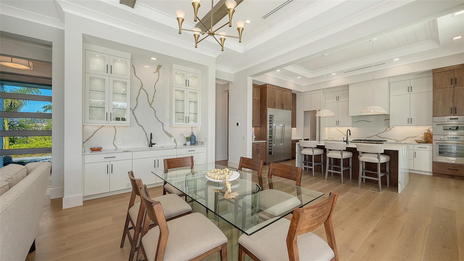 Image 11 of 92 For 558 Venice Lane