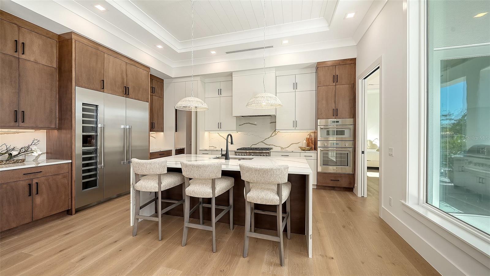 Image 15 of 92 For 558 Venice Lane