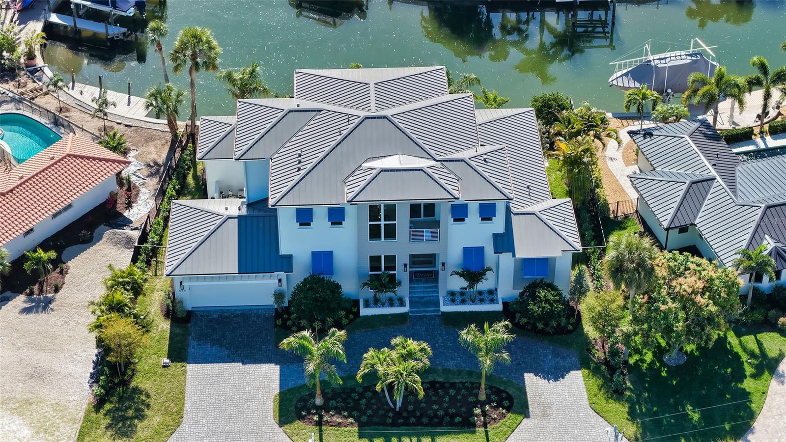 Image 2 of 92 For 558 Venice Lane