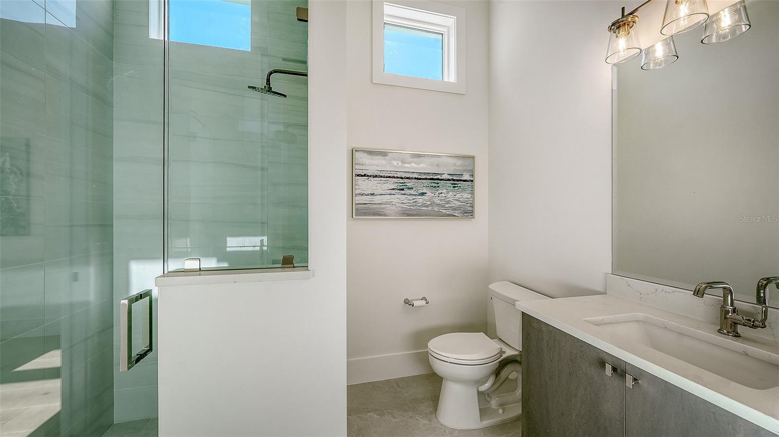 Image 38 of 92 For 558 Venice Lane