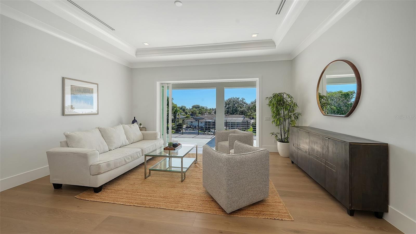 Image 42 of 92 For 558 Venice Lane