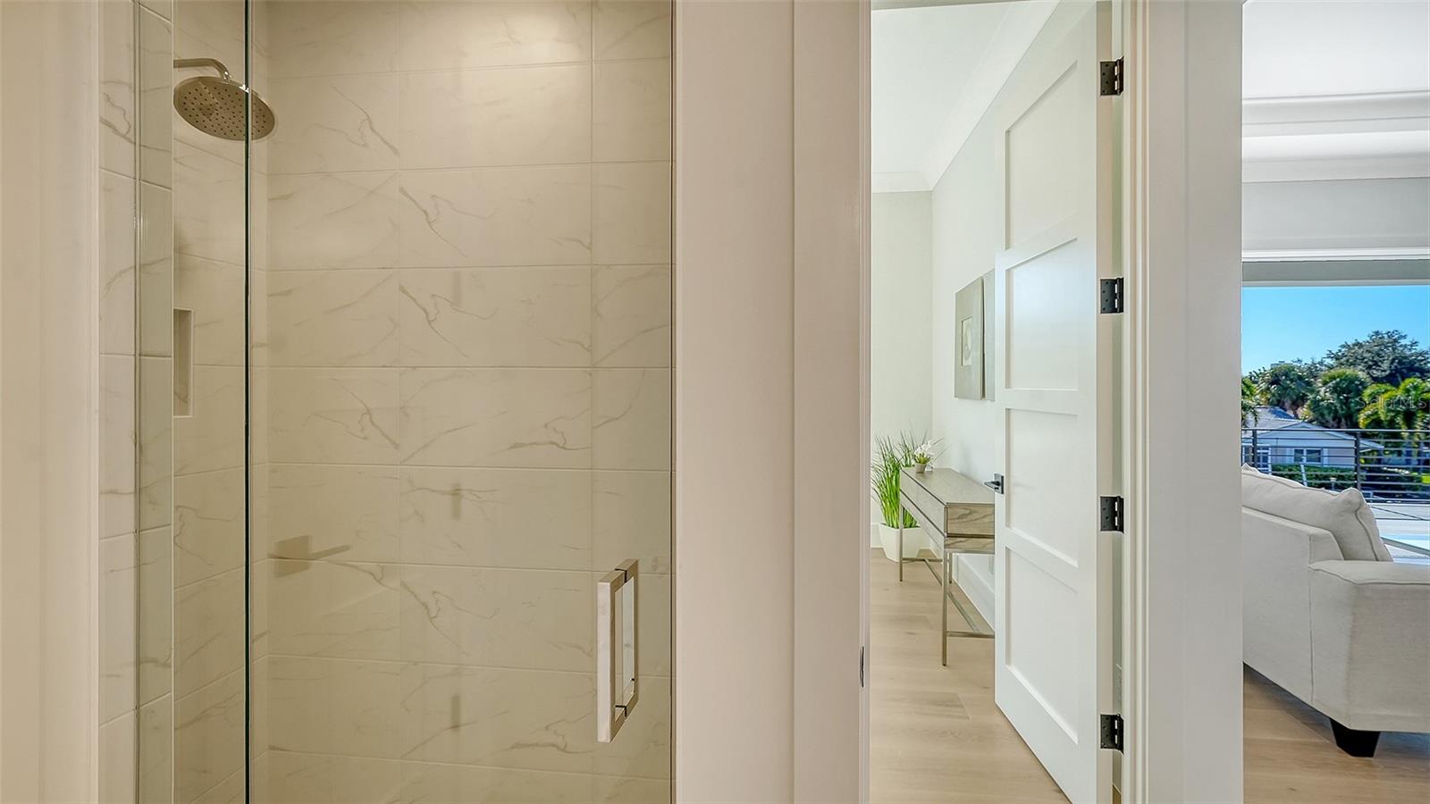 Image 58 of 92 For 558 Venice Lane