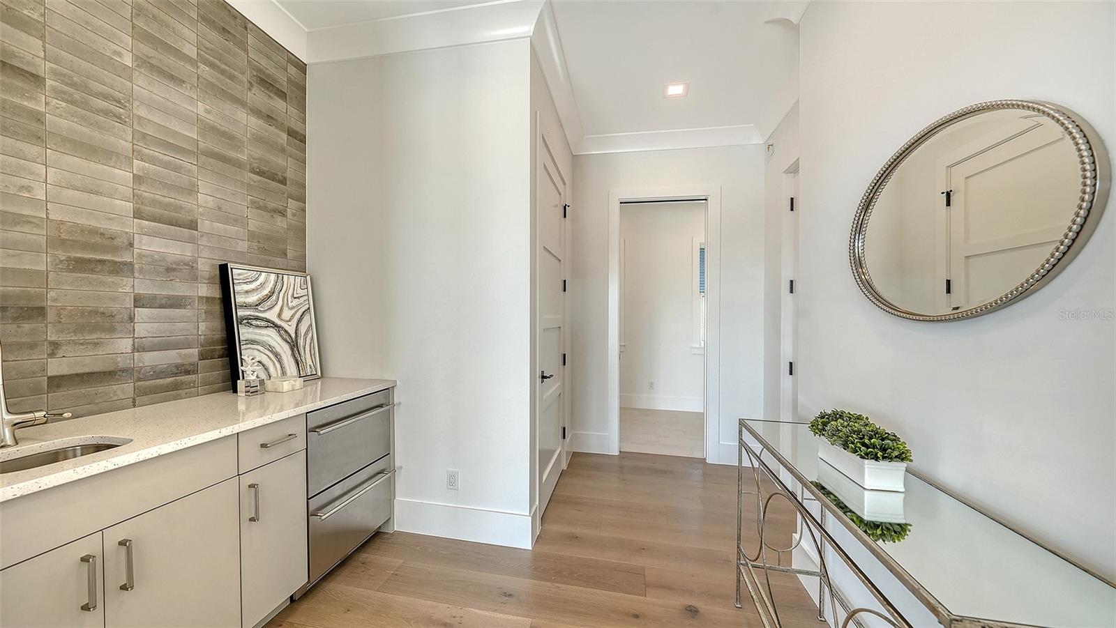 Image 59 of 92 For 558 Venice Lane