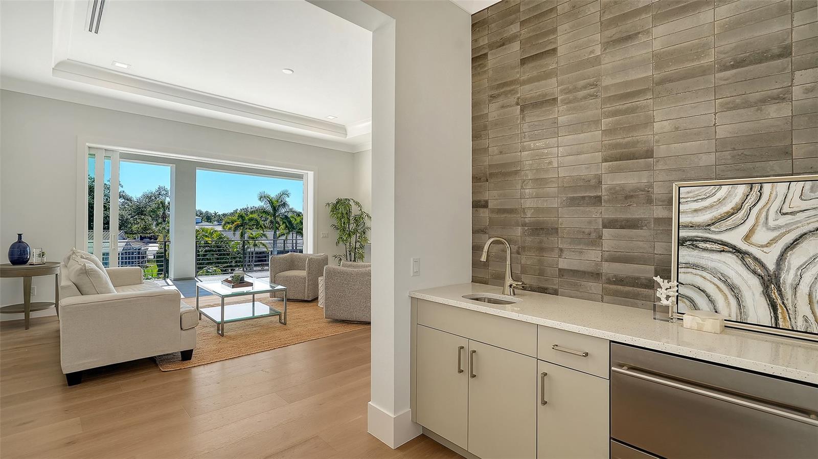 Image 60 of 92 For 558 Venice Lane