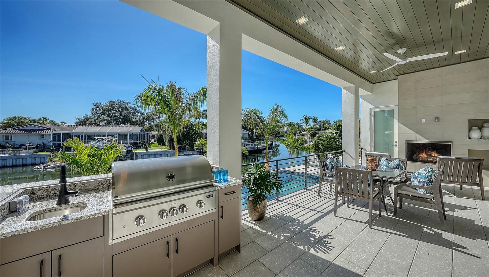 Image 67 of 92 For 558 Venice Lane