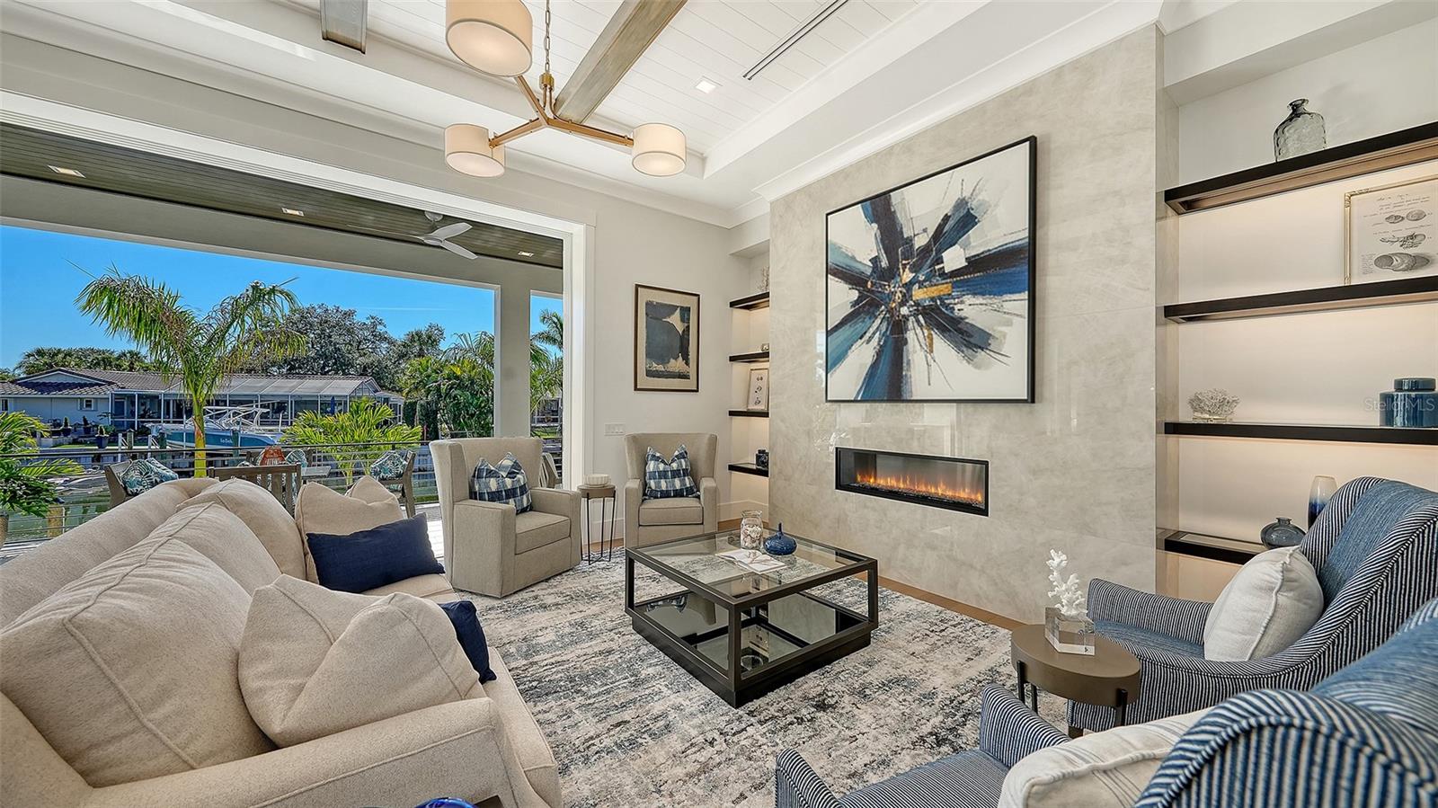 Image 7 of 92 For 558 Venice Lane