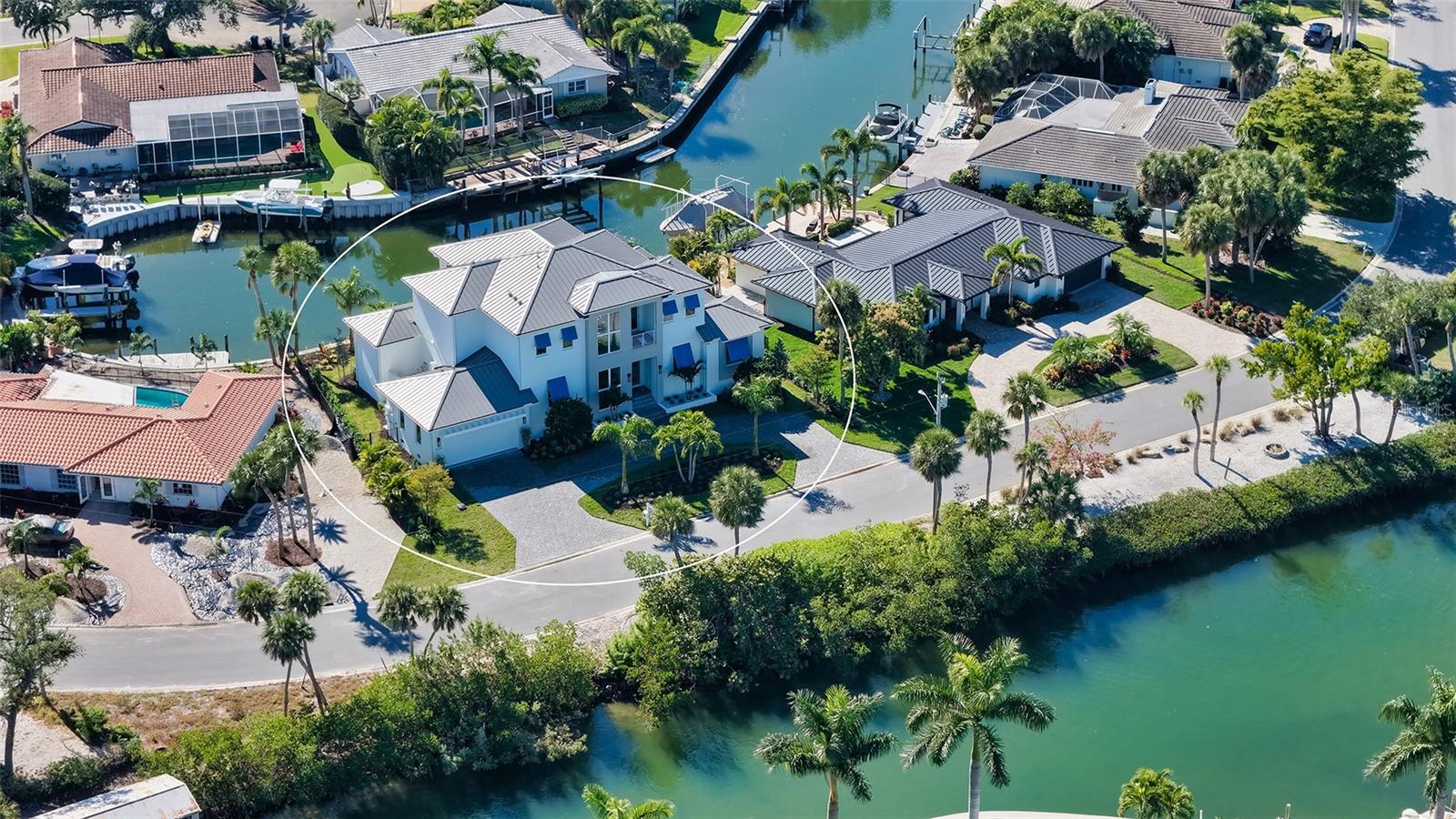 Image 75 of 92 For 558 Venice Lane