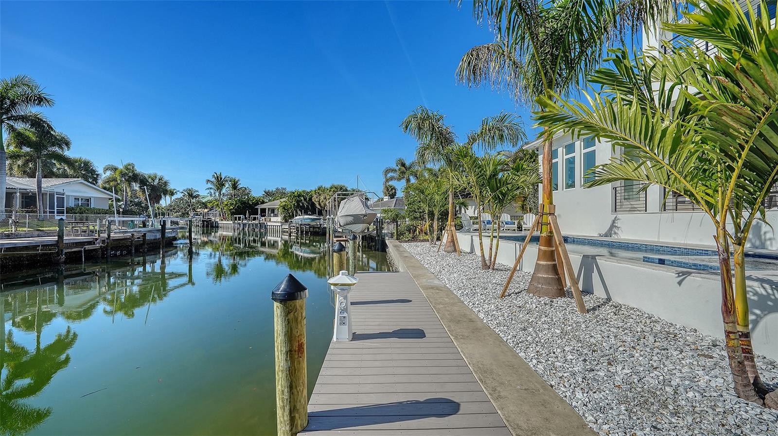 Image 76 of 92 For 558 Venice Lane