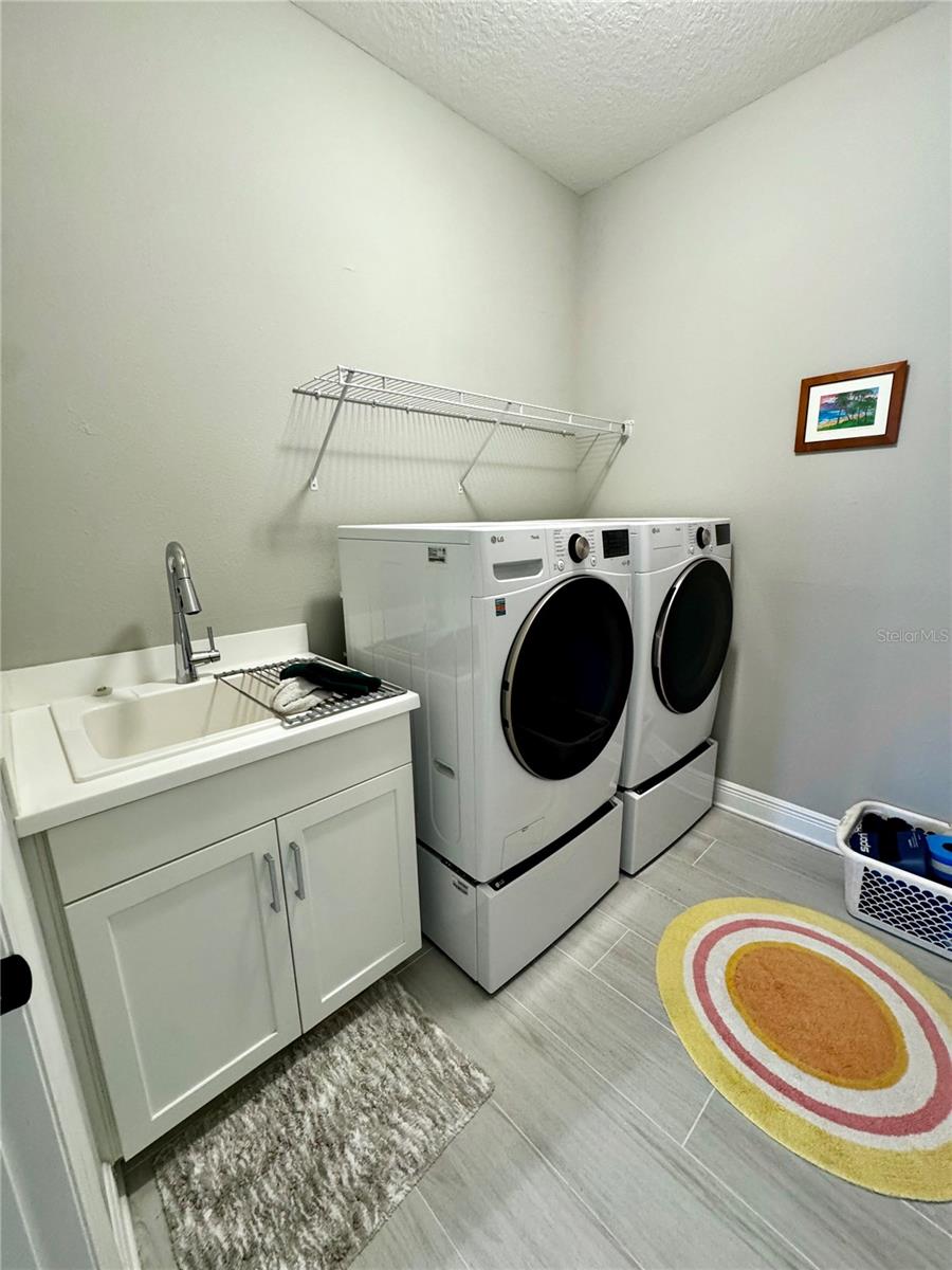 Image 15 of 21 For 2550 Wild Cherry Path