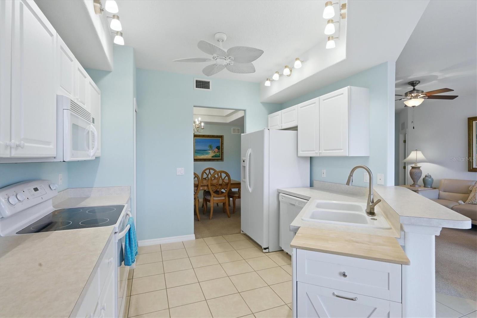 Image 17 of 93 For 4478 Streamside Court 1506