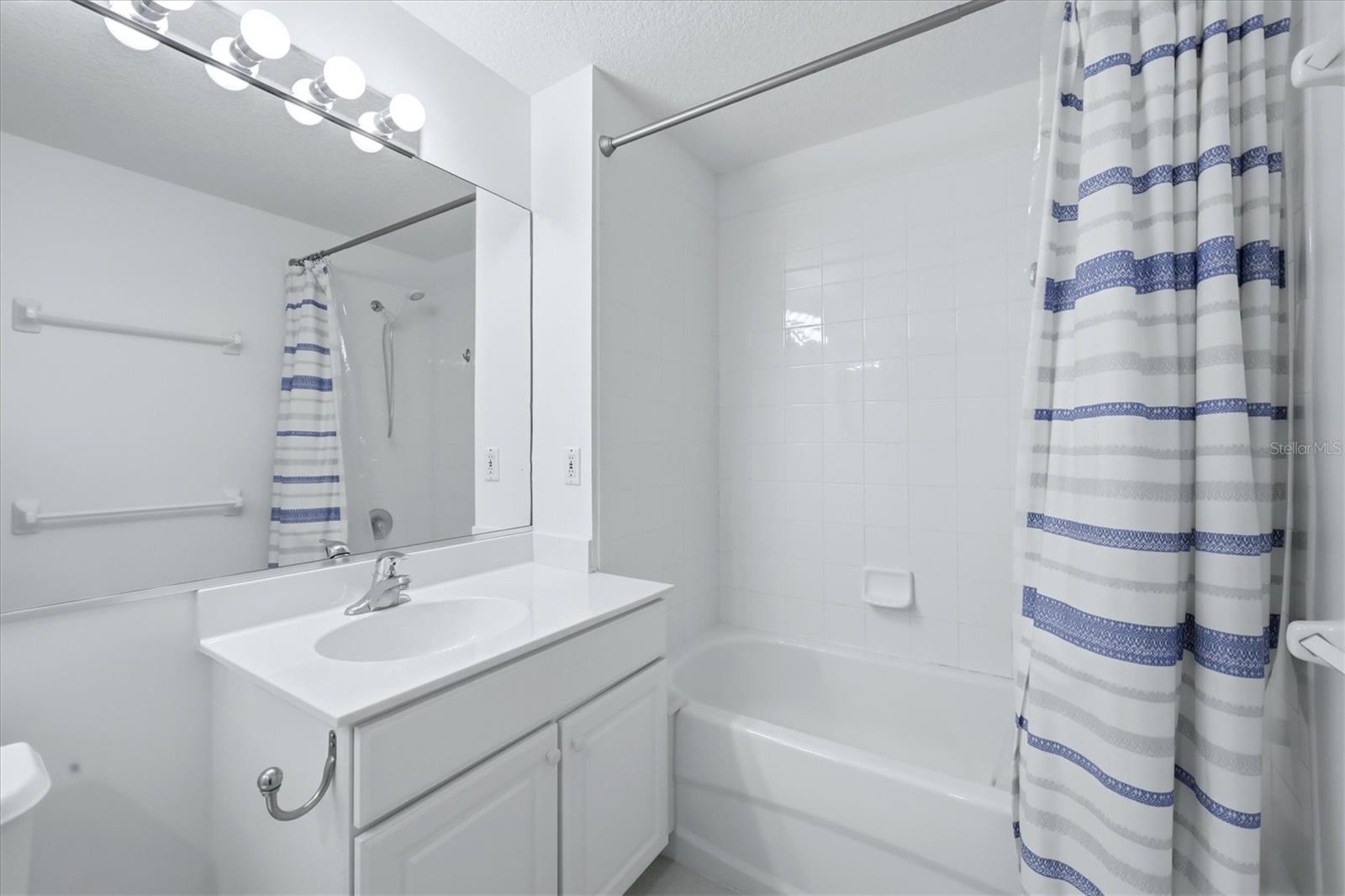 Image 33 of 93 For 4478 Streamside Court 1506