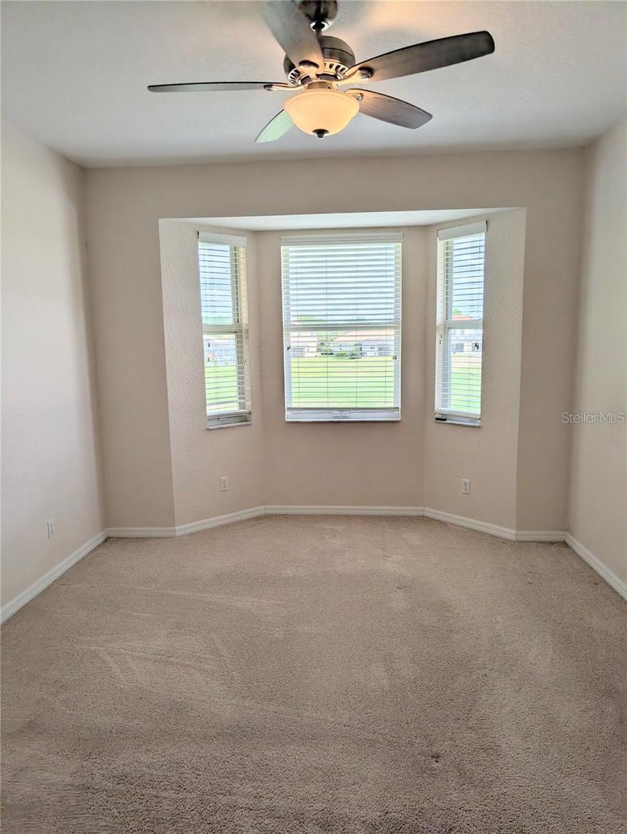 Image 14 of 27 For 803 Fairwaycove Lane 204