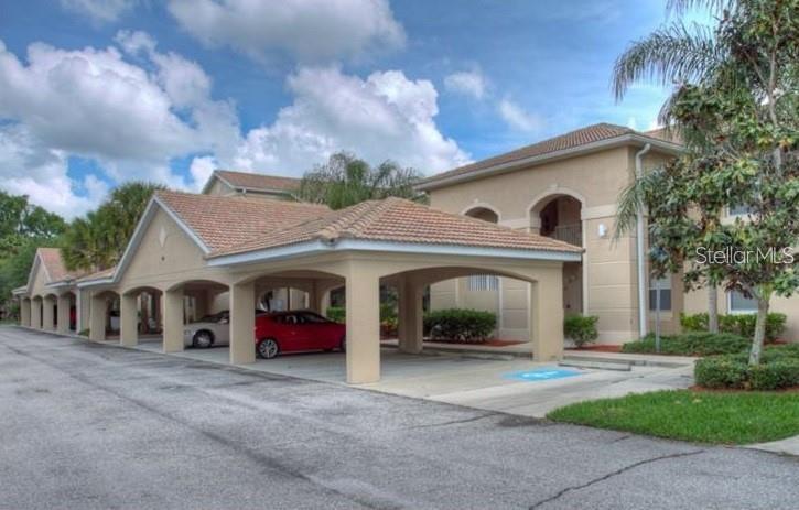 Image 4 of 27 For 803 Fairwaycove Lane 204