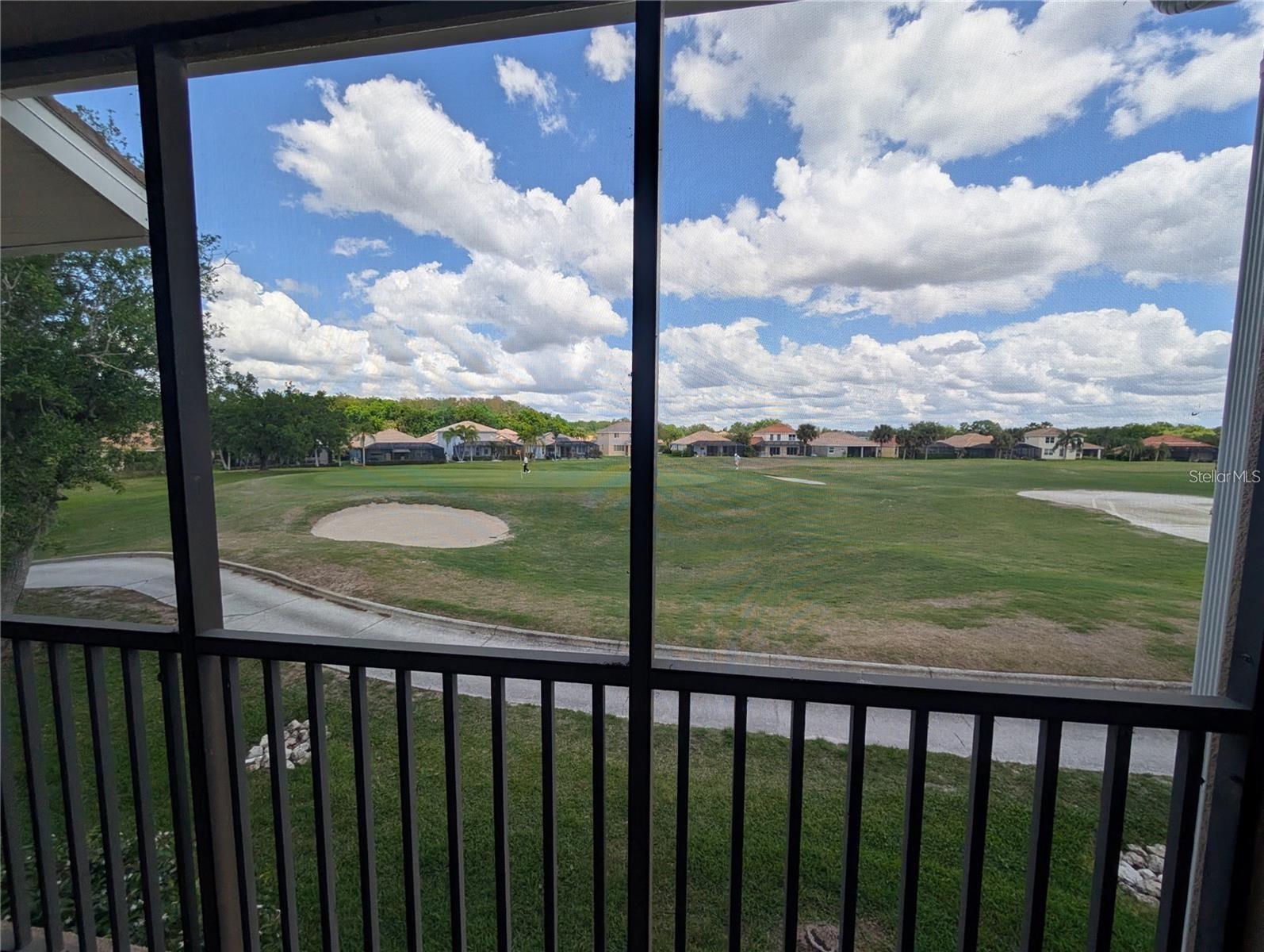 Image 5 of 27 For 803 Fairwaycove Lane 204