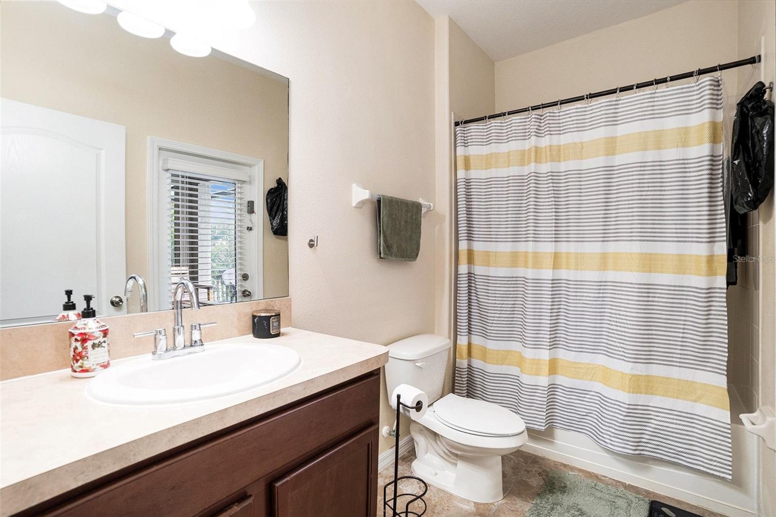 Image 14 of 25 For 914 Peregrine Hill Place