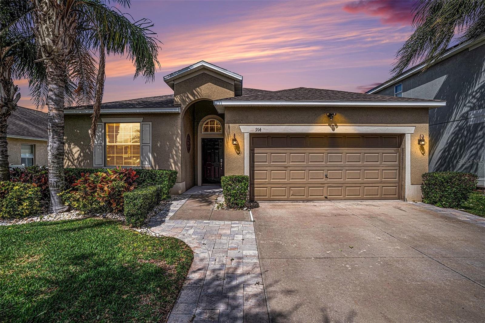 Image 21 of 25 For 914 Peregrine Hill Place