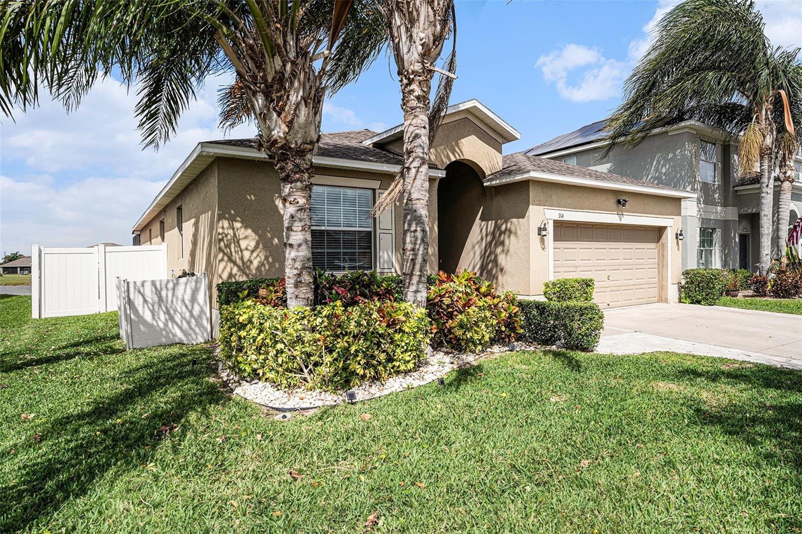 Image 4 of 25 For 914 Peregrine Hill Place