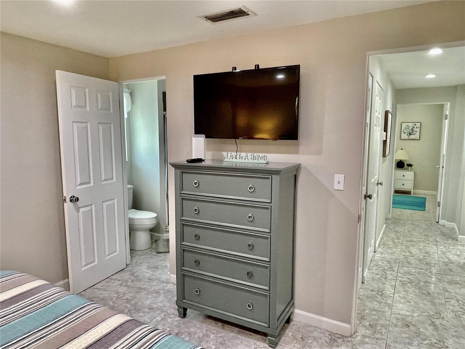 Image 17 of 28 For 3174 Regatta Circle