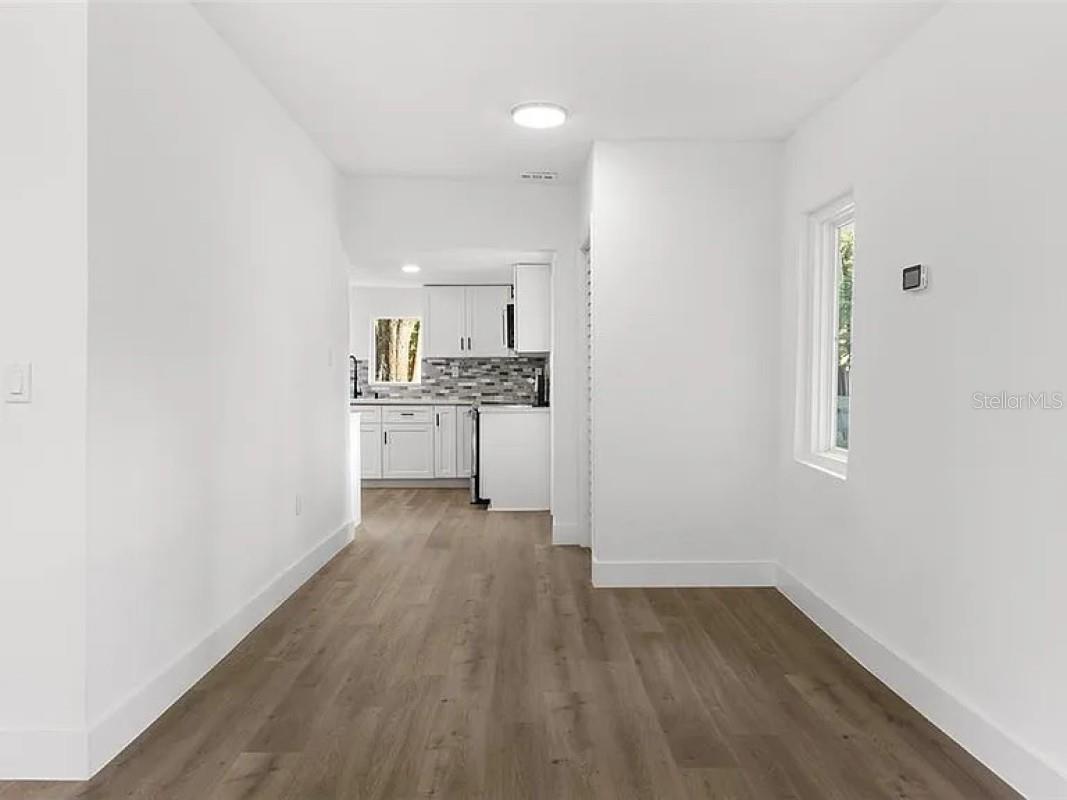 Image 17 of 26 For 4251 Tangerine Avenue