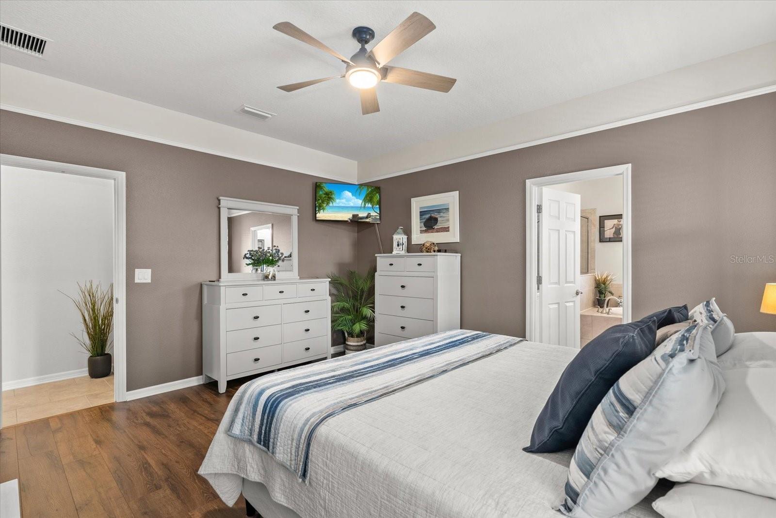 Image 21 of 47 For 8036 111th Terrace E