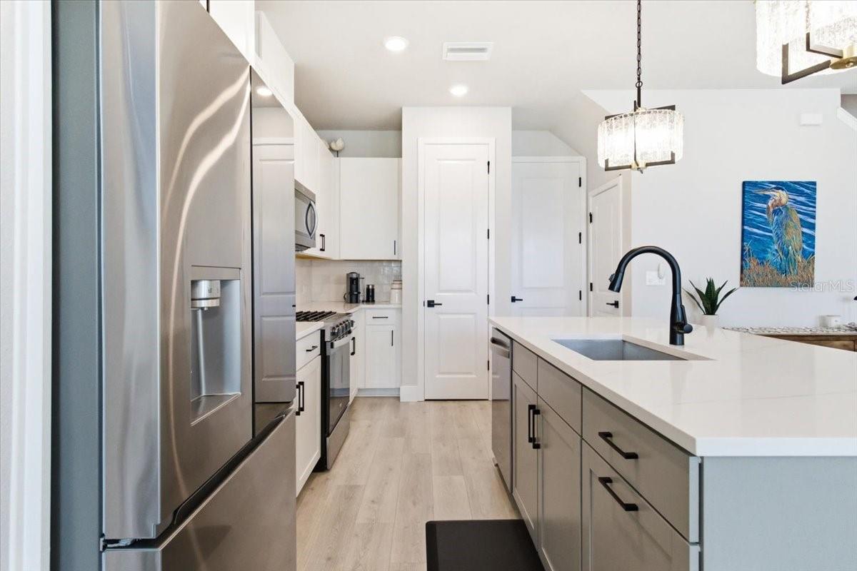 Image 12 of 60 For 1615 Springwell Lane