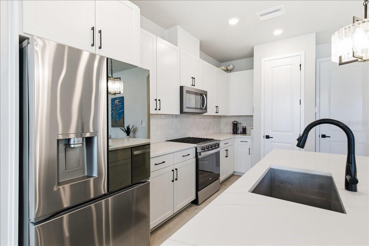 Image 14 of 60 For 1615 Springwell Lane