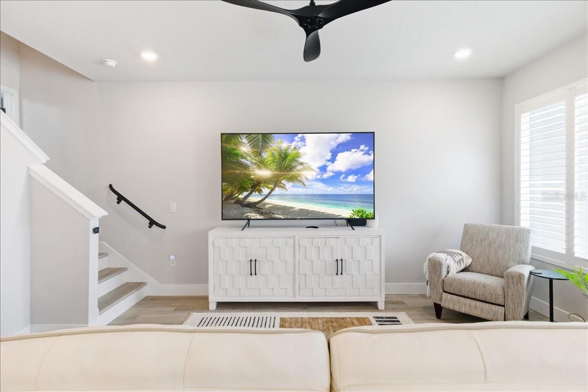 Image 9 of 60 For 1615 Springwell Lane