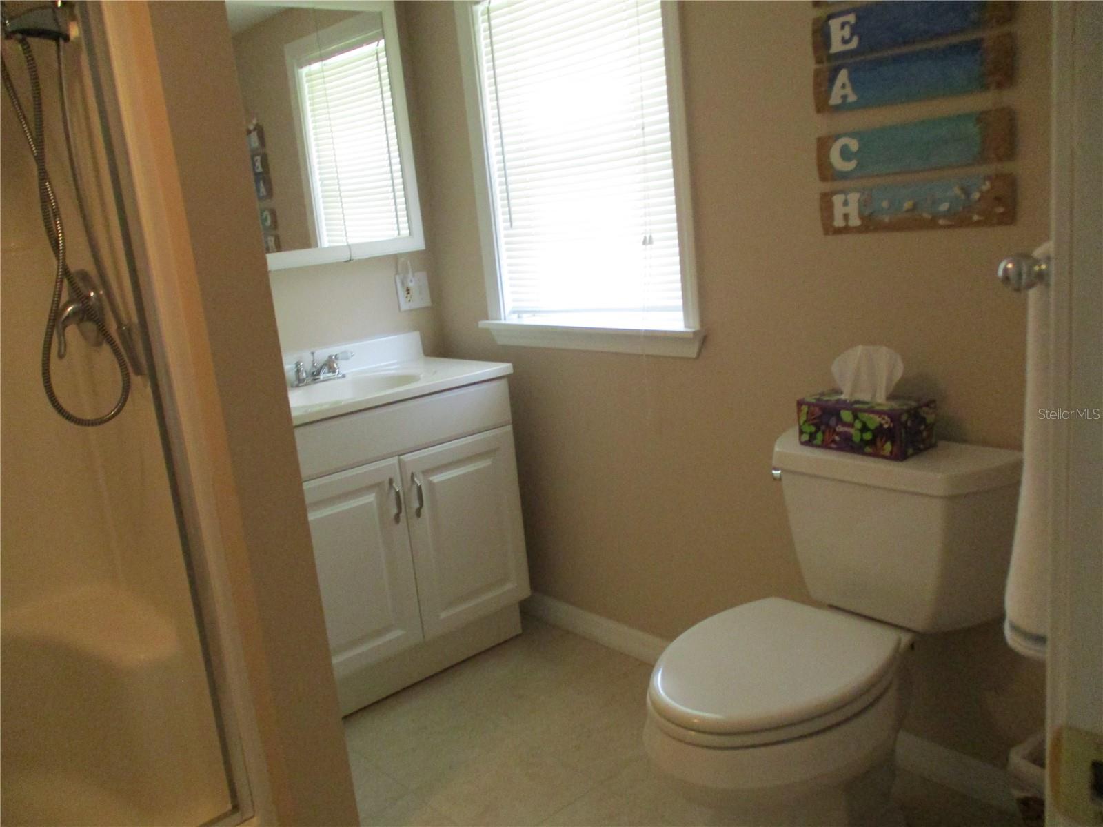 Image 19 of 30 For 5009 8th B Street E