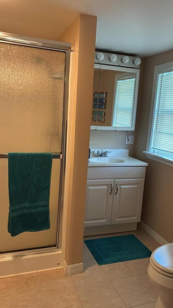 Image 20 of 30 For 5009 8th B Street E