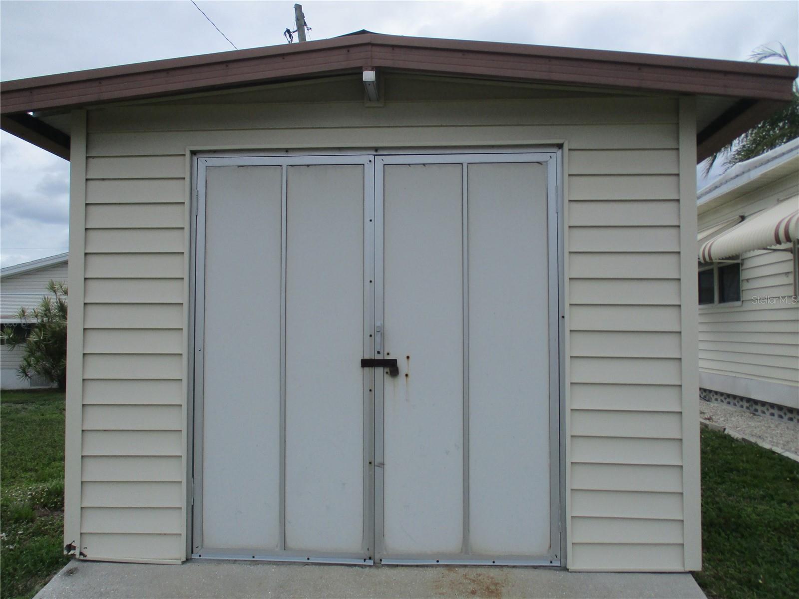 Image 4 of 30 For 5009 8th B Street E