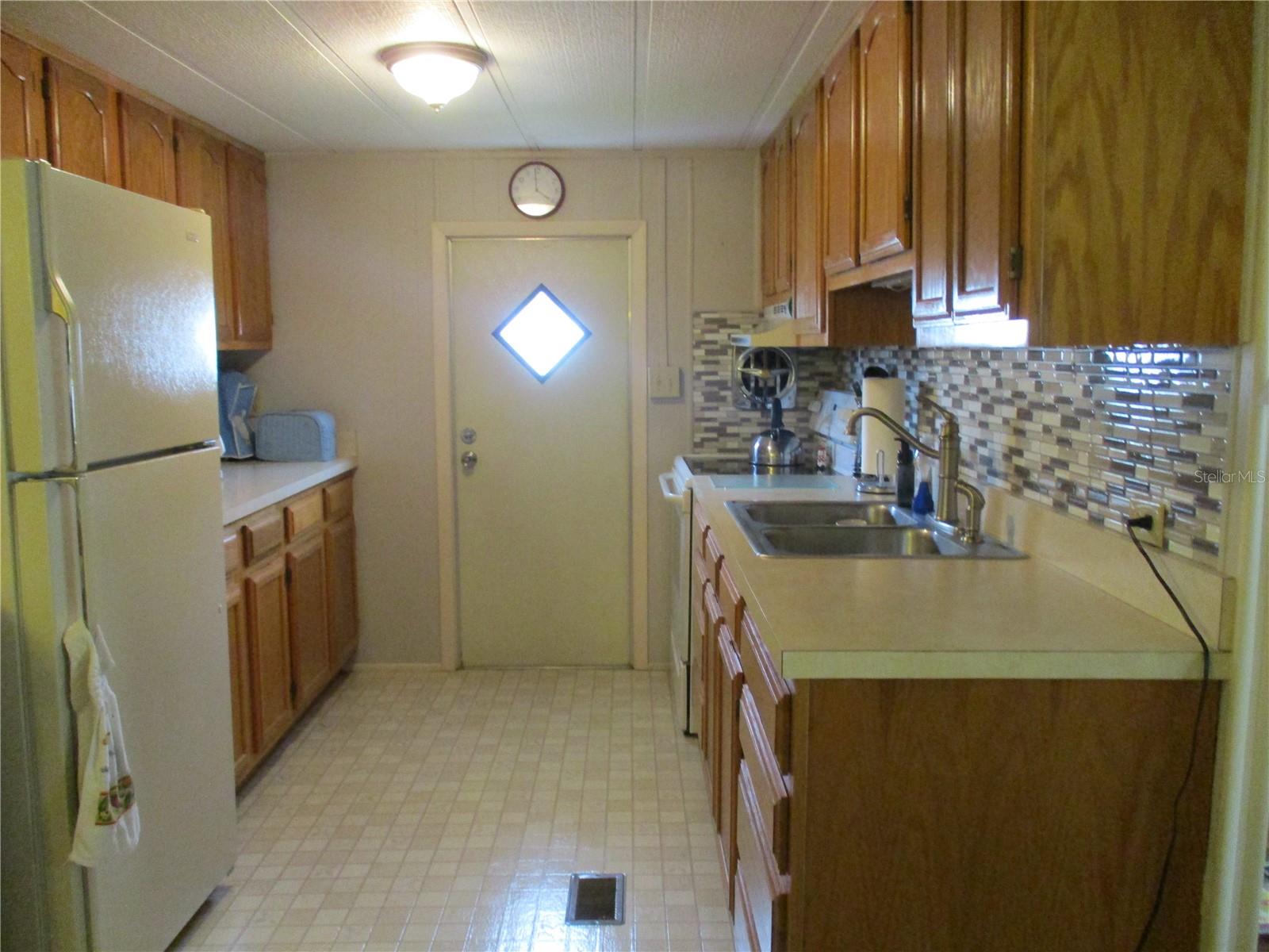 Image 5 of 30 For 5009 8th B Street E