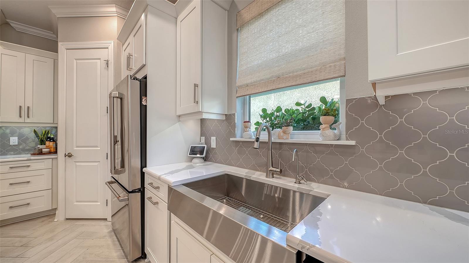 Image 15 of 72 For 6032 Grandview Hill Court