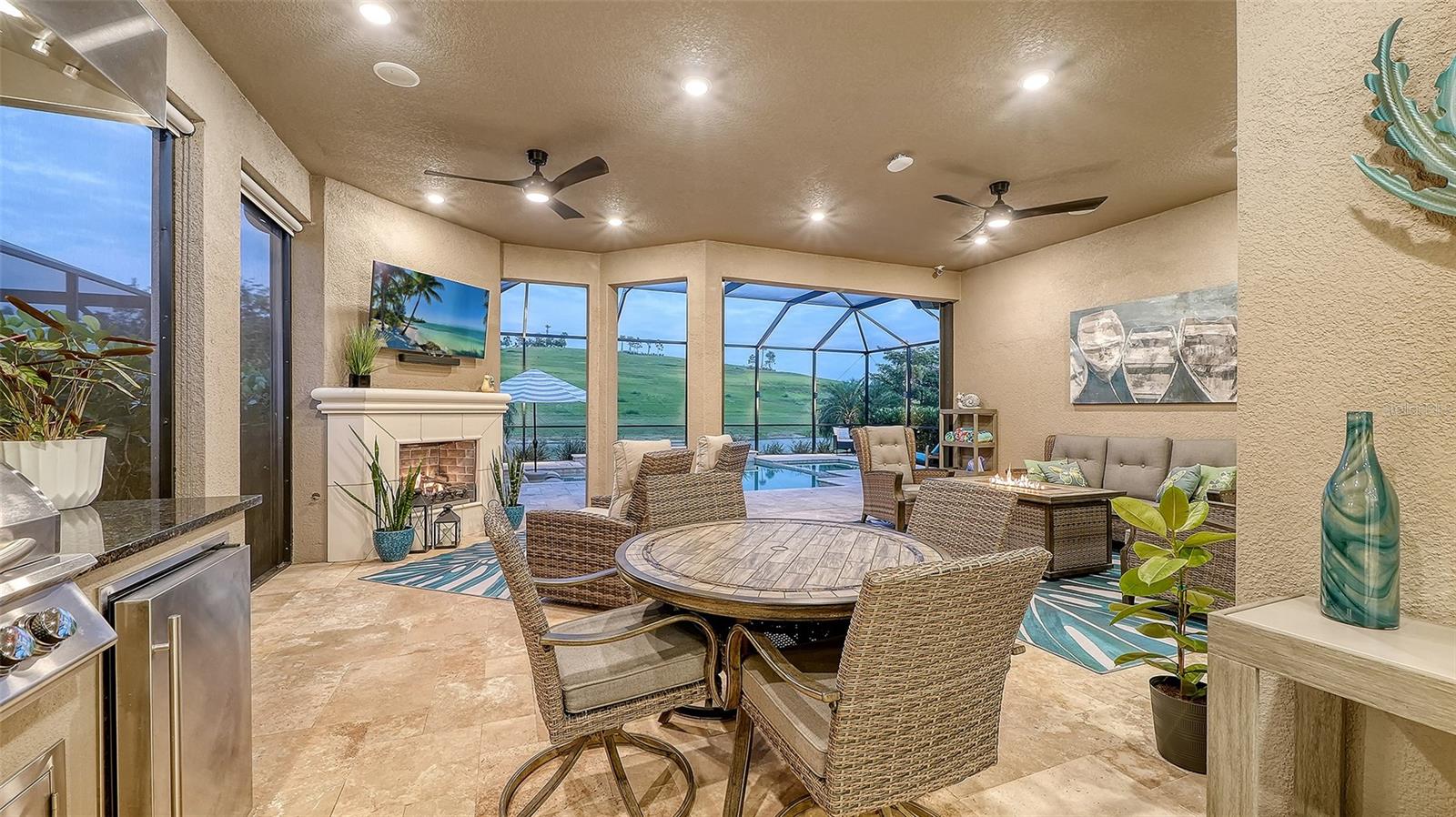 Image 19 of 72 For 6032 Grandview Hill Court