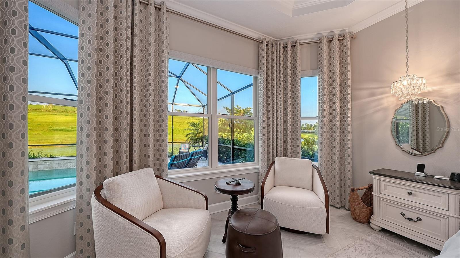 Image 22 of 72 For 6032 Grandview Hill Court