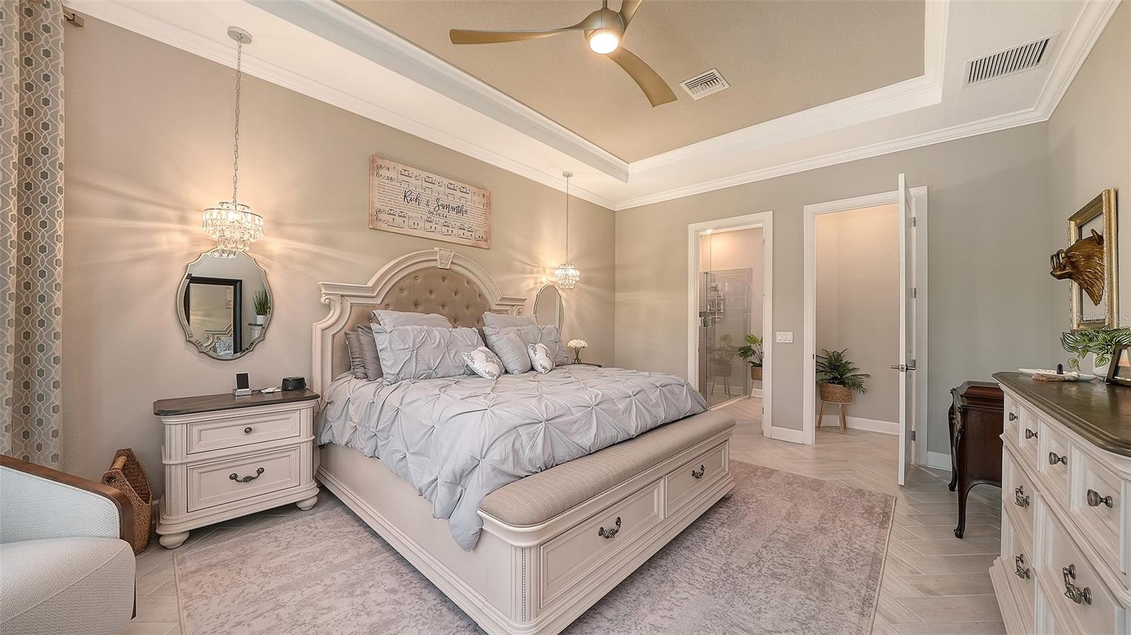 Image 23 of 72 For 6032 Grandview Hill Court