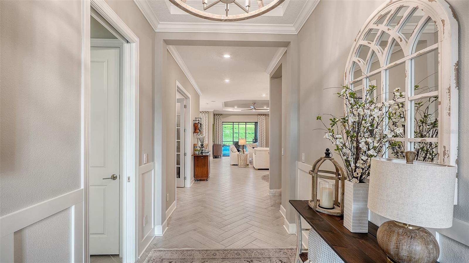 Image 3 of 72 For 6032 Grandview Hill Court