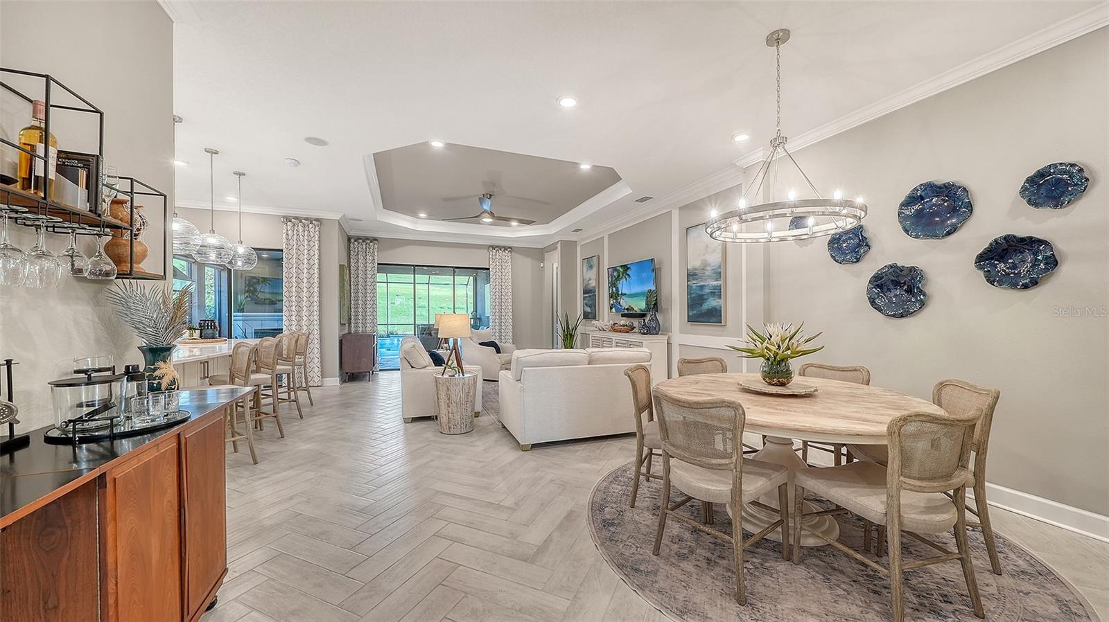 Image 5 of 72 For 6032 Grandview Hill Court