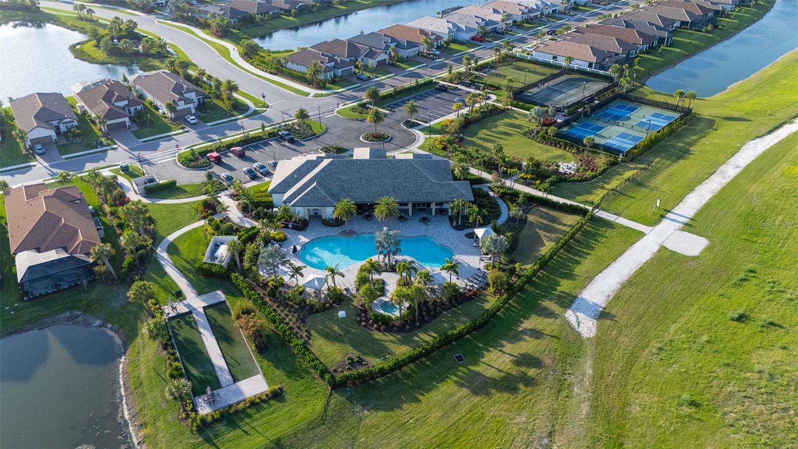 Image 56 of 72 For 6032 Grandview Hill Court