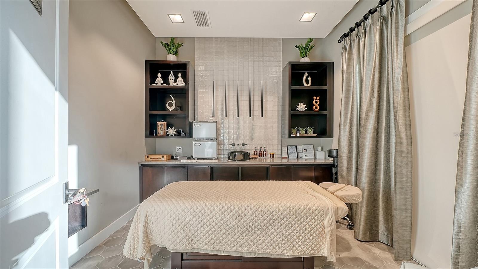 Image 65 of 72 For 6032 Grandview Hill Court