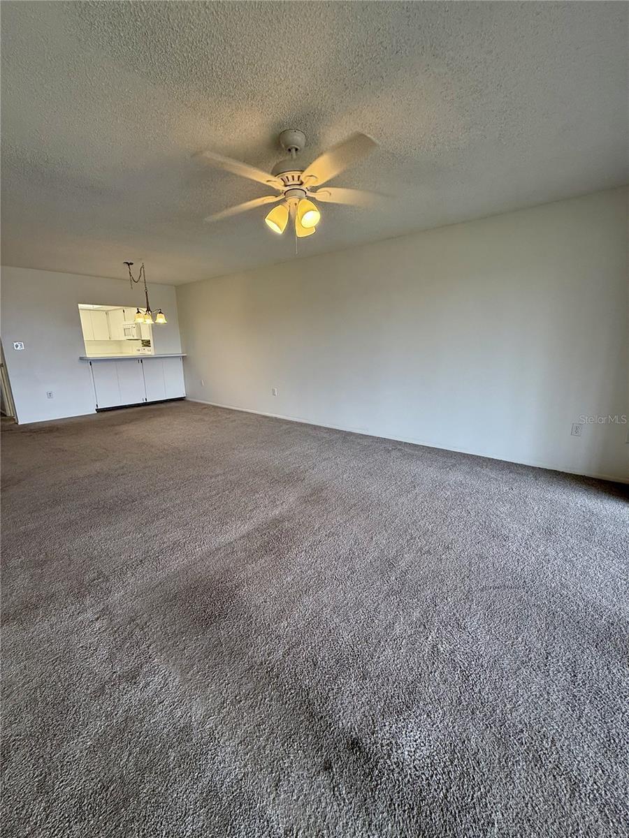 Image 13 of 32 For 731 Manatee Avenue 731