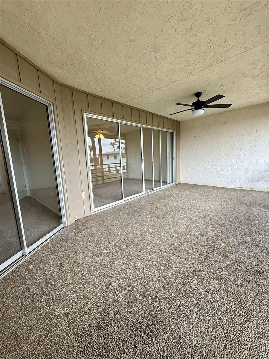 Image 17 of 32 For 731 Manatee Avenue 731