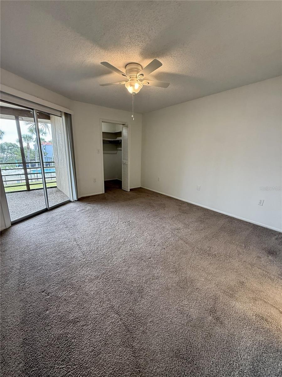 Image 18 of 32 For 731 Manatee Avenue 731