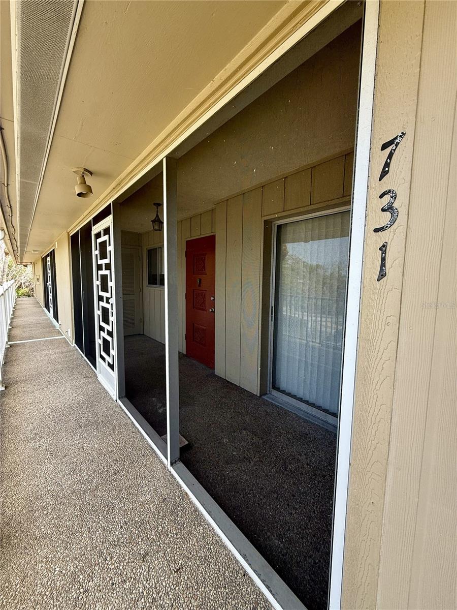 Image 6 of 32 For 731 Manatee Avenue 731