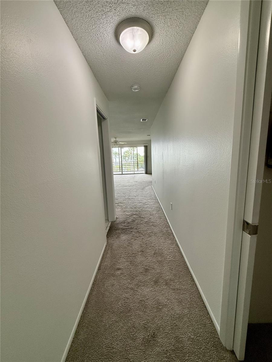 Image 9 of 32 For 731 Manatee Avenue 731